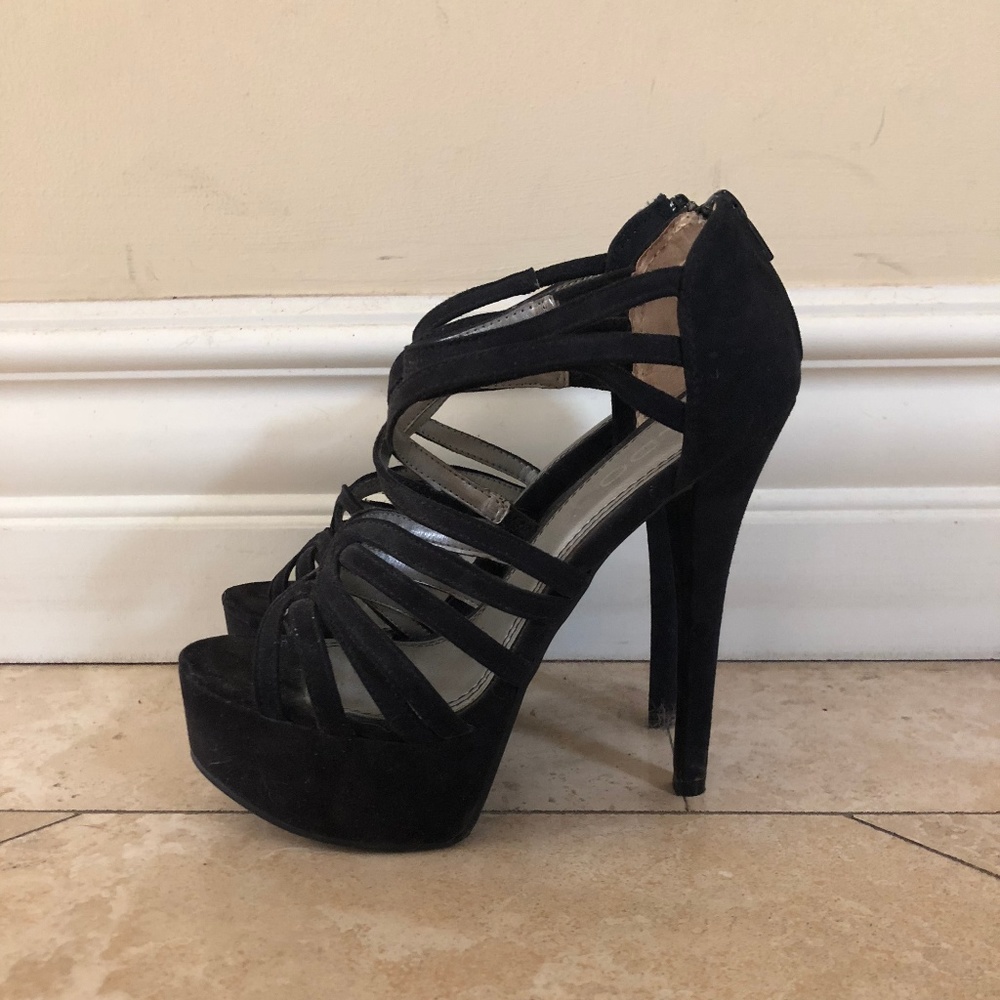 Black platform strappy aldo heels 6.5